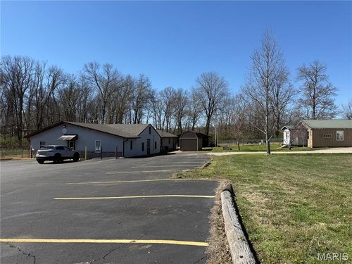 1162 E Karsch Blvd, Farmington, MO, 63640-3407 | Card Image