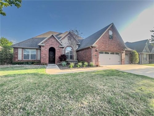 4608 W Quelinda Dr, Rogers, AR, 72758-8270 | Card Image