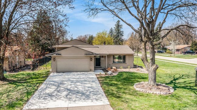 29555 Heritage Ln, House other with 4 bedrooms, 3 bathrooms and null parking in Southfield MI | Image 27