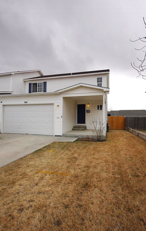 661 7th St, Evansville, WY, 82636-9414 | Card Image