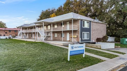 856 E 300 S, Provo, UT, 84606-4928 | Card Image