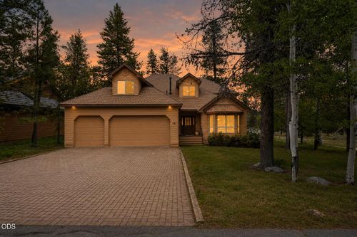 18004 Tan Oak Ln, Sunriver, OR, 97707 | Card Image
