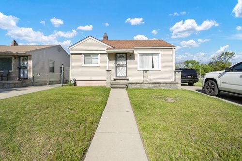 19345 Fenmore St, Detroit, MI, 48235-2252 | Card Image