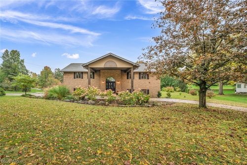1118 Lake Martin Dr, Kent, OH, 44240-6266 | Card Image
