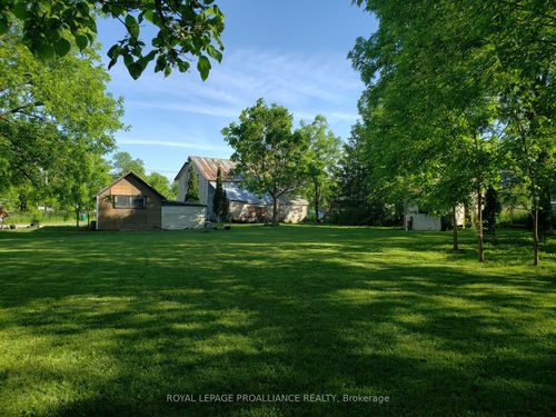 20 Grand Trunk Ave, Lansdowne, ON, K0E1L0 | Card Image