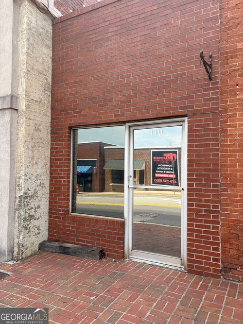 110 S Harris St, Sandersville, GA, 31082-1702 | Card Image
