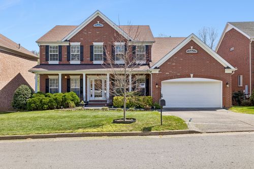 9733 Valley Springs Dr, Brentwood, TN, 37027-8348 | Card Image