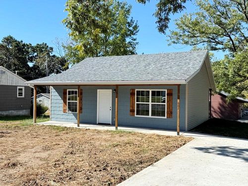 904 S Kirkpatrick St, El Dorado Springs, MO, 64744-1908 | Card Image