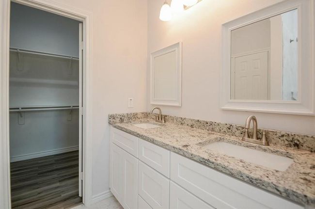 2352 Cedar Place Dr, House other with 3 bedrooms, 2 bathrooms and 2 parking in Conroe TX | Image 11