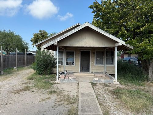 933 S Georgia Ave, Mercedes, TX, 78570-3435 | Card Image