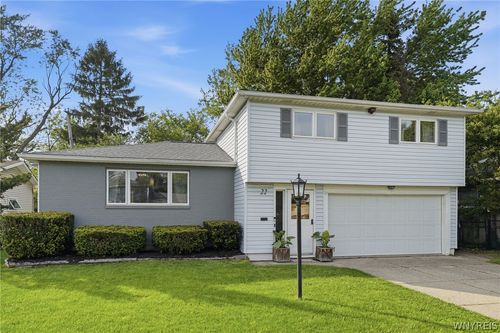 22 Newgate Rd, Amherst, NY, 14226-1513 | Card Image