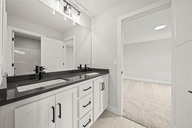 Photo of similar model | Image 28