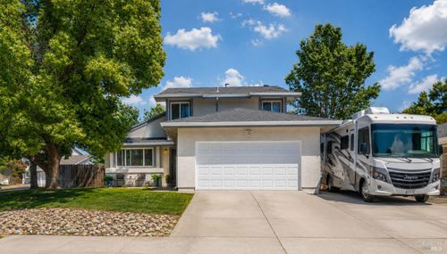 639 Shannon Dr, Vacaville, CA, 95688-9206 | Card Image