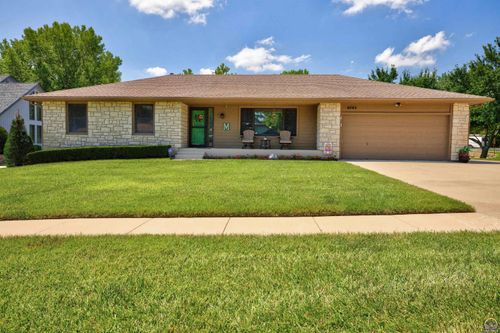 6745 Sw 28th St, Topeka, KS, 66614 | Card Image