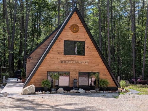 83 Chipmunk Ln, Chocorua, NH, 03817-4634 | Card Image