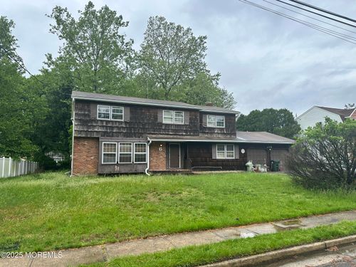 6 Geanne Way, Marlboro, NJ, 07746-1206 | Card Image