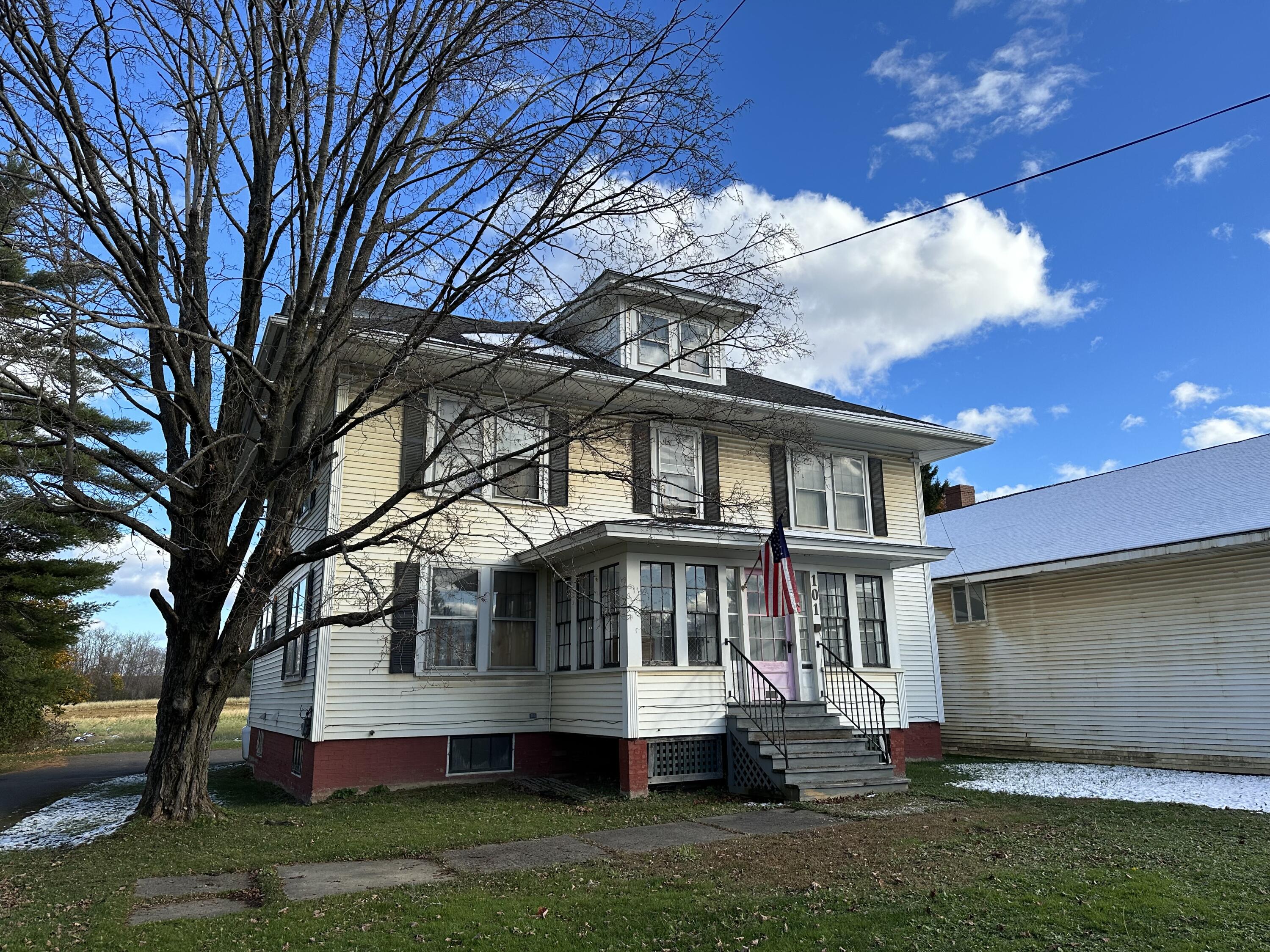 North St, Houlton, ME 04730