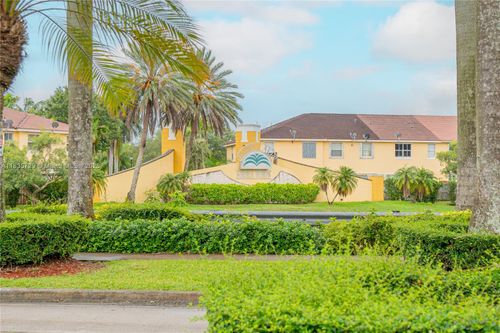 14964 Sw 8th Ln, Miami, FL, 33194-2594 | Card Image