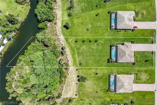 The Wooded Area along Hickeys Creek provides Additional Privacy! | Image 19
