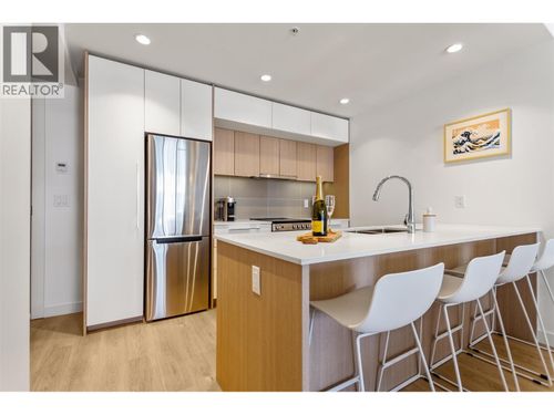 203-9580 Tower Road, Burnaby, BC, V5A0G5 | Card Image
