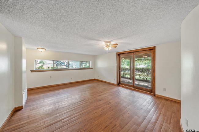 229 Hideaway Lane Central, House other with 4 bedrooms, 4 bathrooms and null parking in Hideaway TX | Image 6