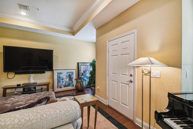 Foyer | Image 7