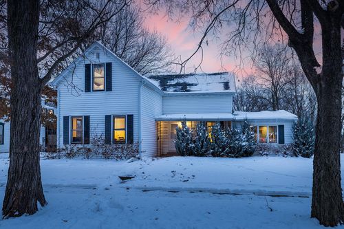 809 S 5th St, Saint Peter, MN, 56082-1415 | Card Image