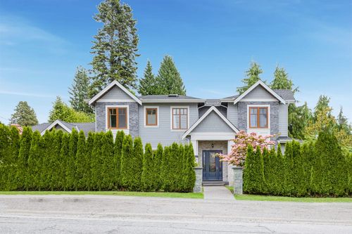 2195 Jefferson Ave, West Vancouver, BC, V7V2A6 | Card Image