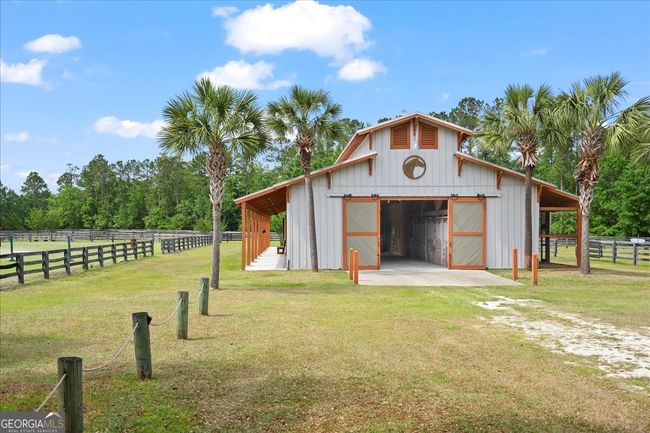 1330 Sr 110, Home with 6 bedrooms, 3 bathrooms and null parking in Waynesville GA | Image 56