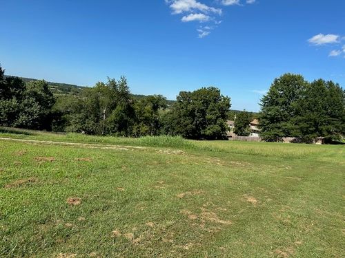 901 W Sherman Ave, Harrison, AR, 72601-2627 | Card Image