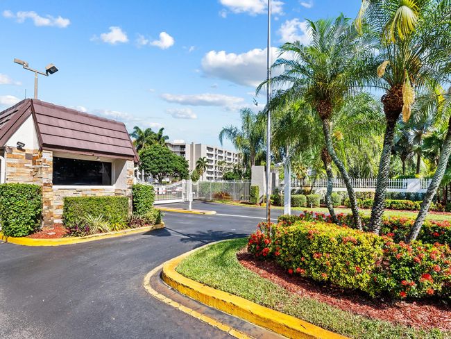 APT-606D - 3930 Inverrary Blvd, Condo with 2 bedrooms, 2 bathrooms and null parking in Lauderhill FL | Image 19