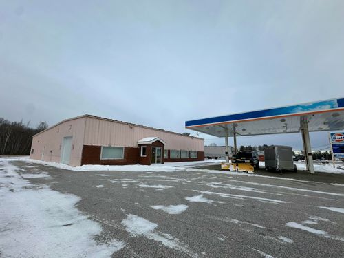 953 Central Street, Millinocket, ME, 04462 | Card Image