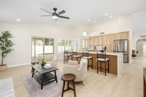 9021 S Drea Ln, Tempe, AZ, 85284-3032 | Card Image