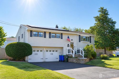 15 Foxwood Drive, Franklin, NJ, 08873 | Card Image