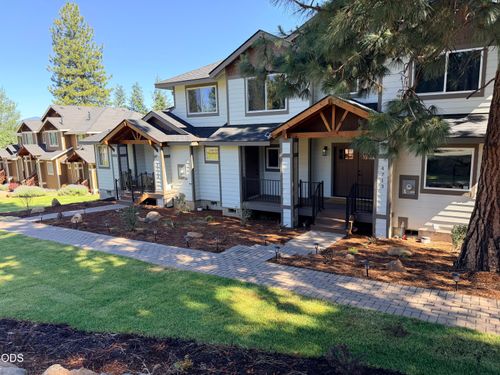 4715 Redtail Dr, Klamath Falls, OR, 97601-8400 | Card Image