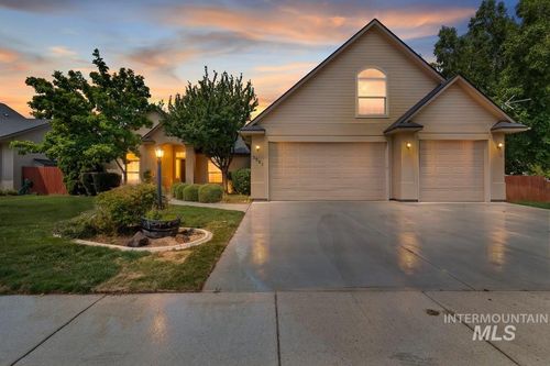 3901 N Price Way, Meridian, ID, 83646-1817 | Card Image