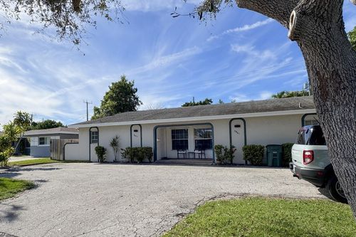 2857 Ne 2nd Ave, Boca Raton, FL, 33431-6813 | Card Image