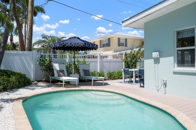 204 75 Th St, House other with 3 bedrooms, 2 bathrooms and null parking in HOLMES BEACH FL | Image 61