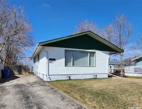503 1st Avenue E, Lampman, SK, S0C1N0 | Card Image