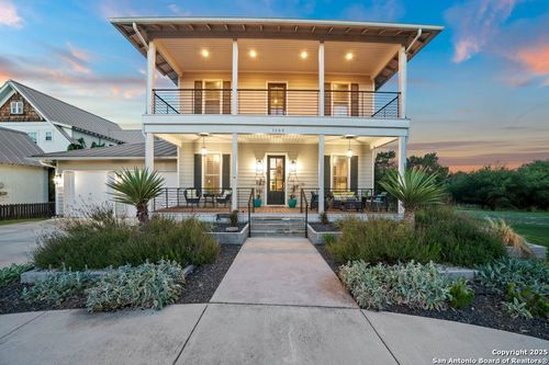 1165 Turtle Trl, New Braunfels, TX, 78130-5462 | Card Image