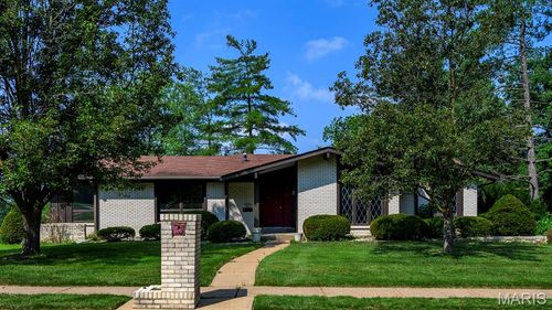 25 Leaside Ct, Manchester, MO, 63011-4029 | Card Image