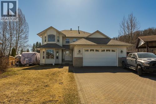 3022 Christopher Cres, Prince George, BC, V2N4R9 | Card Image