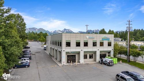 9138 Arlon Street, Anchorage, AK, 99507 | Card Image