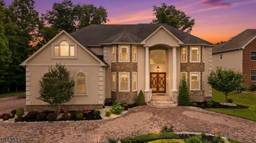1 Koch Ln, East Brunswick, NJ, 08816-3444 | Card Image