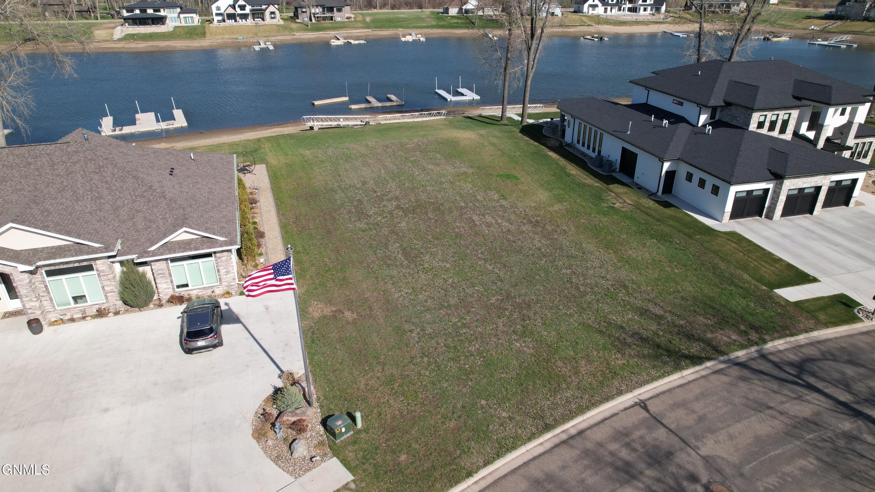 Land in Bismarck