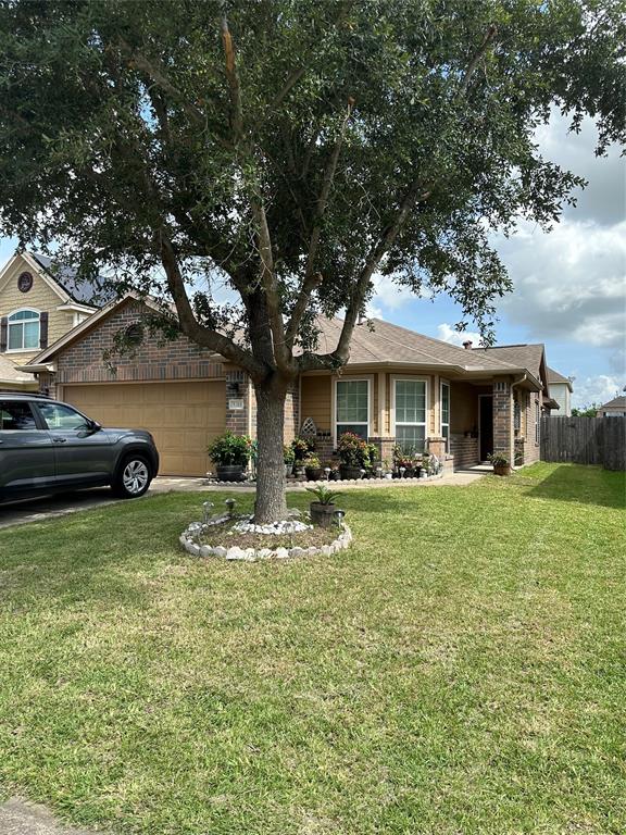 Espuela Ln, Baytown, TX 77521