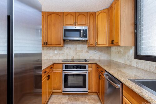 apt-244-1015 Aoloa Pl, Kailua, HI, 96734-5211 | Card Image