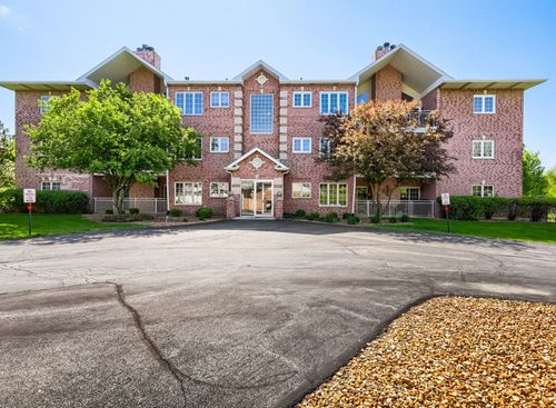 2c-11535 Settlers Pond Way, Orland Park, IL, 60467 | Card Image