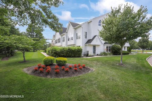 95 Madison Ct, Tinton Falls, NJ, 07712-7747 | Card Image