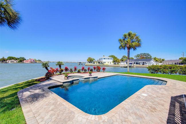 5913 Bali Way N, House other with 5 bedrooms, 3 bathrooms and null parking in St Pete Beach FL | Image 7